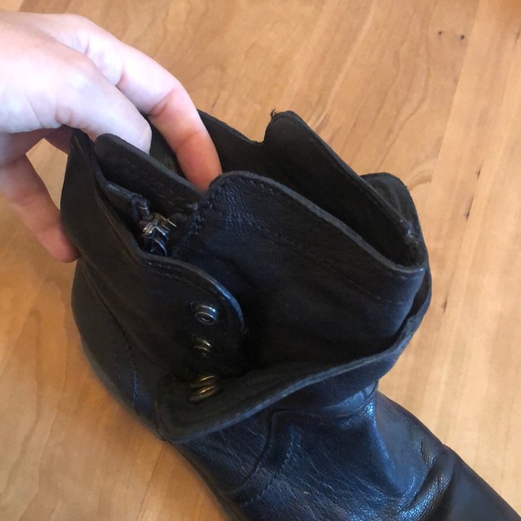 Vera Wang Italian Leather Boots Size 9 - Picture 5 of 7